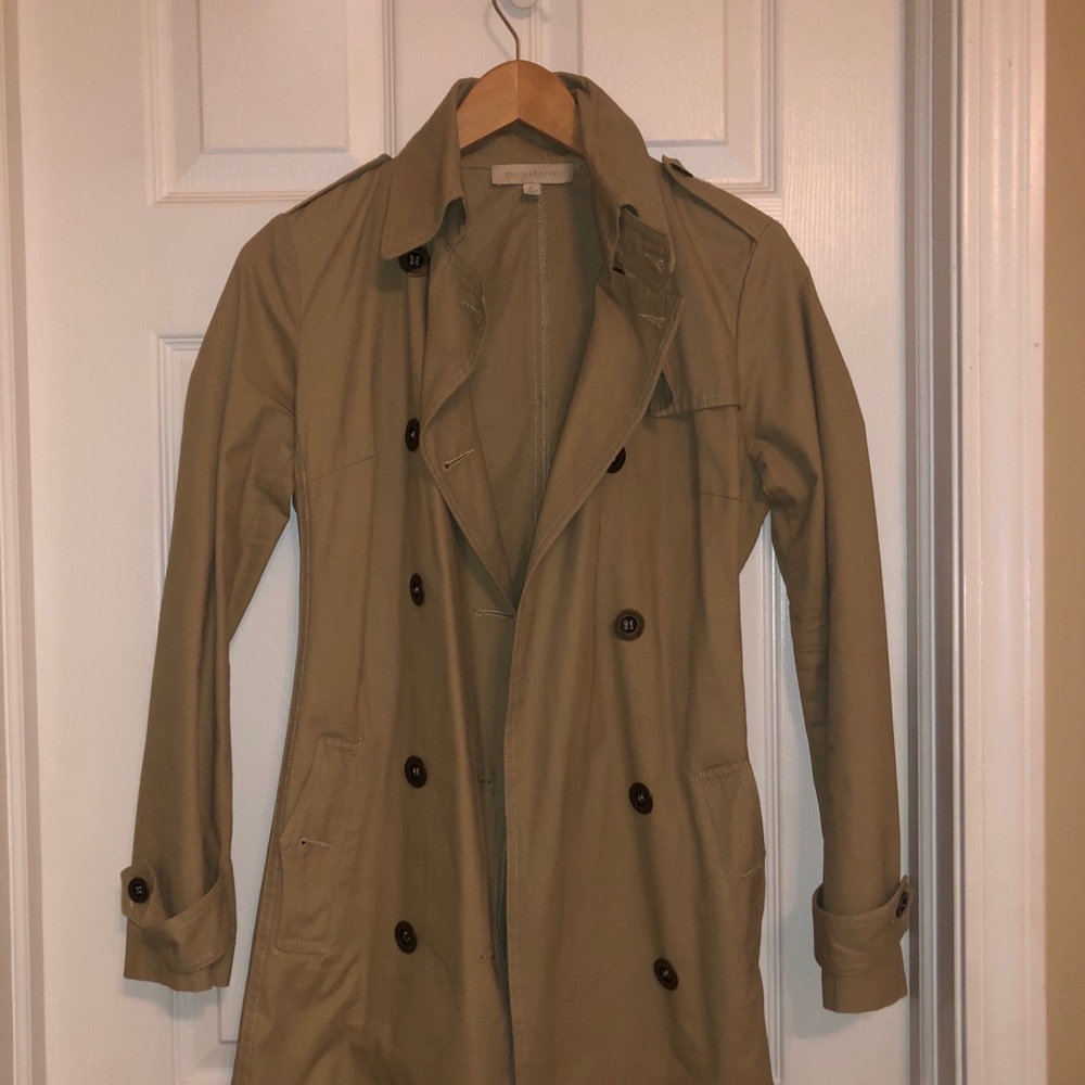 Trench coat - Picture 2 of 3